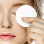 How should jojoba oil be used?